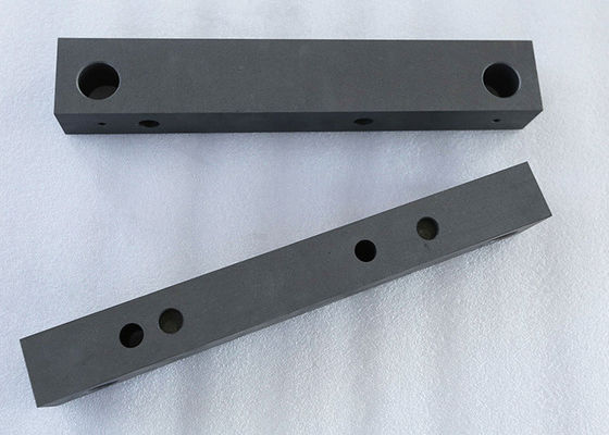 部品を熱する炉のための1.83g/Cm3グラファイトのコネクター